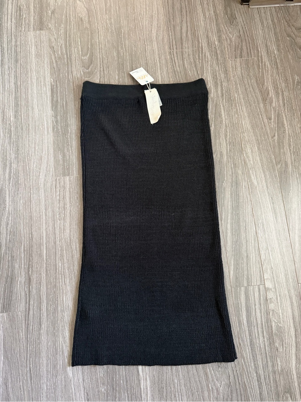 NWT Mystree Black Ribbed Pencil Midi Sweater Skirt